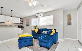 Quiet Oasis With 1 Bedroom In The Montrose Area